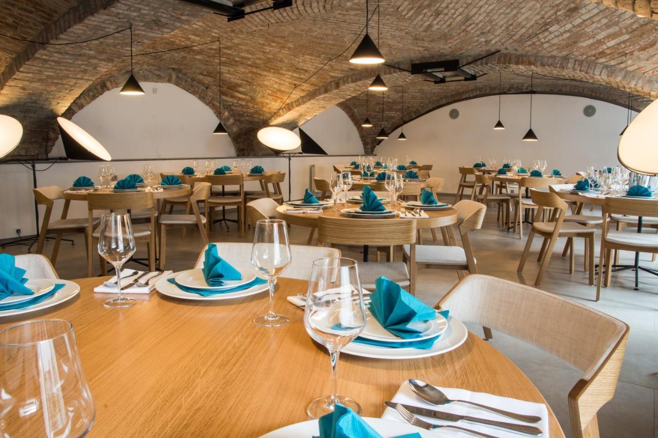 Hotel Restaurant Na Návsi Ricany (South Moravian) Exterior foto
